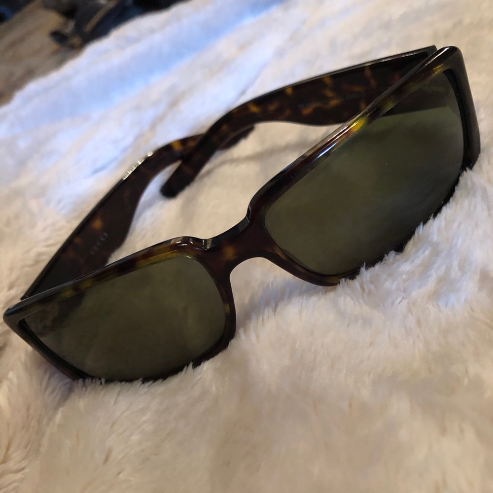 Gucci Sunglasses (Dark Tortoise Shell)